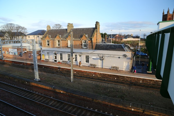 Dunbar Platform Construction - 2019-12-15